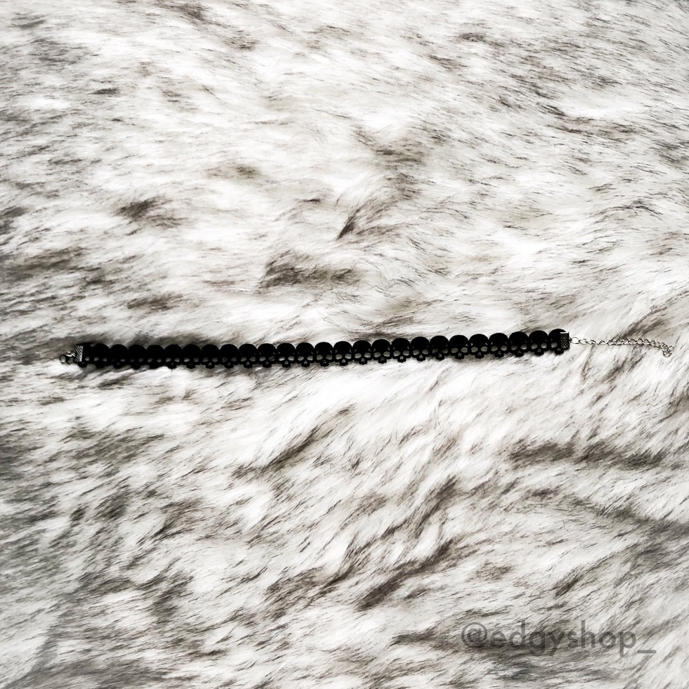 Faux Suede Skull Chain Choker - Picture 2 of 4